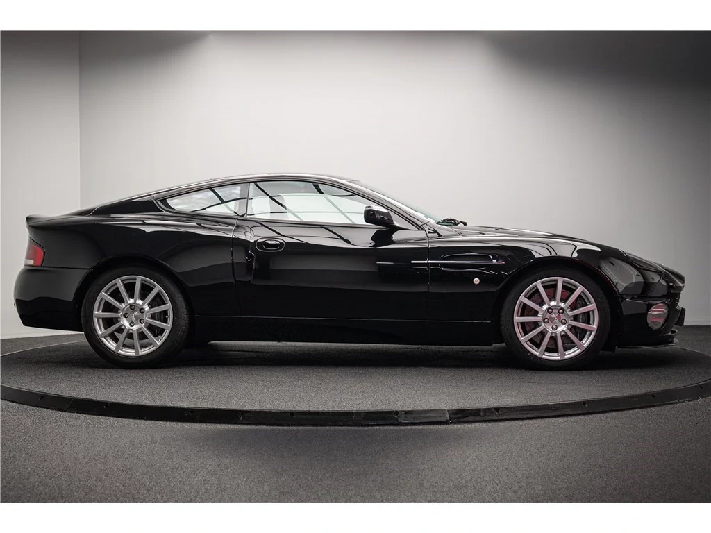 ASTON MARTIN VANQUISH S