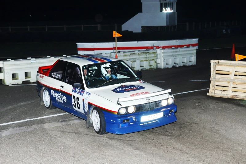Voiture de rallye E30