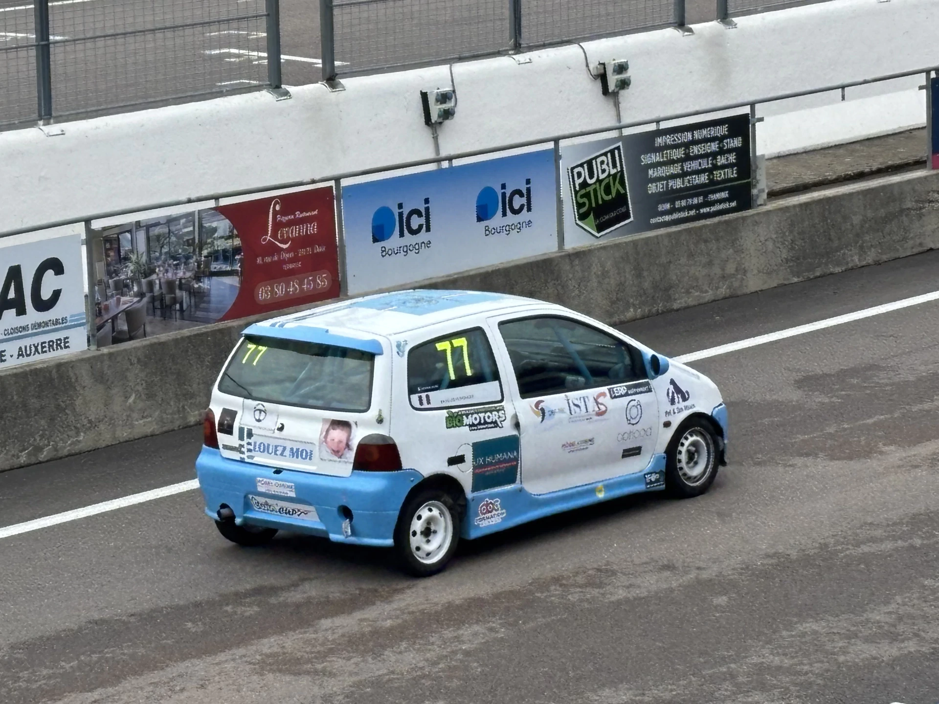 Twincup rental