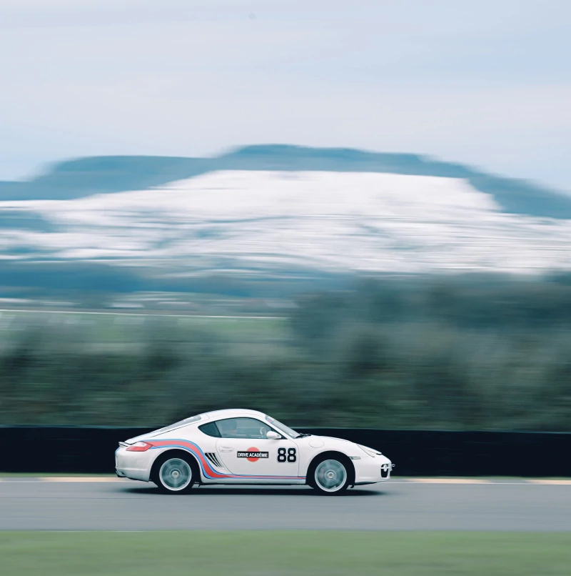 Hire - Porsche Cayman S driving experience