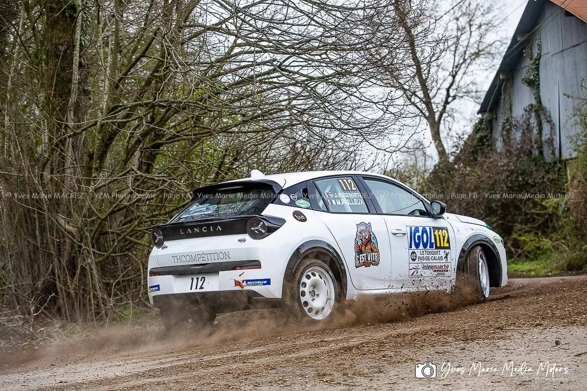 Lancia FR6 rental – photo 2