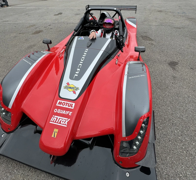 RADICAL SR8