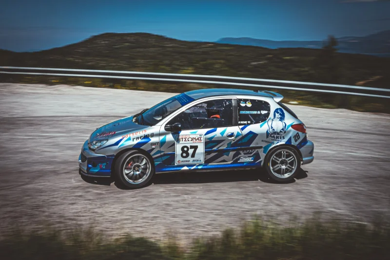 Peugeot 206 3.0 v6