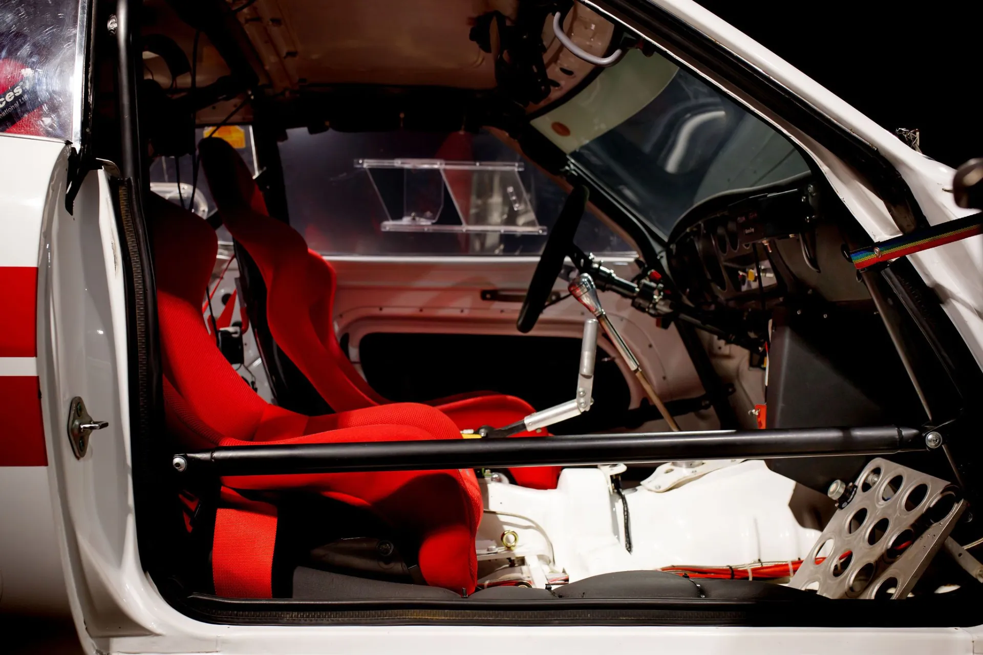Toyota Celica 1600 GT TA22, voiture de rallye du Groupe 2 – Anciennement propriété de Klaus Fritzinger – Un morceau de l'histoire de la course automobile chez Toyota – photo 4