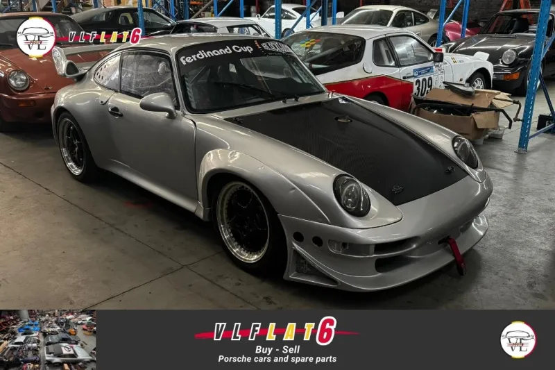 Porsche 993 08/1990 race car sold without engine or gearbox