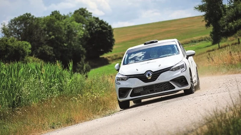 Clio V Rally5 rental