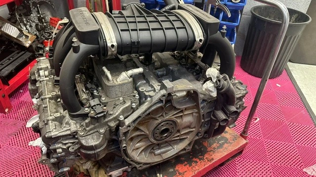 Porsche 911-997.2-3.8s engine – photo 1