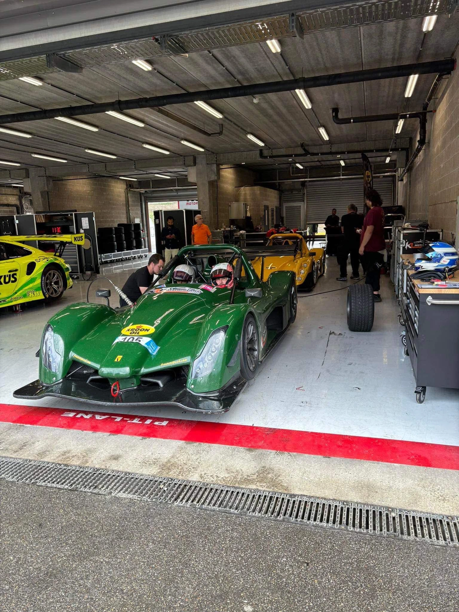 Race Transport, Track Day Support and Race Service at Spa-Francorchamps or other European circuits – photo 2