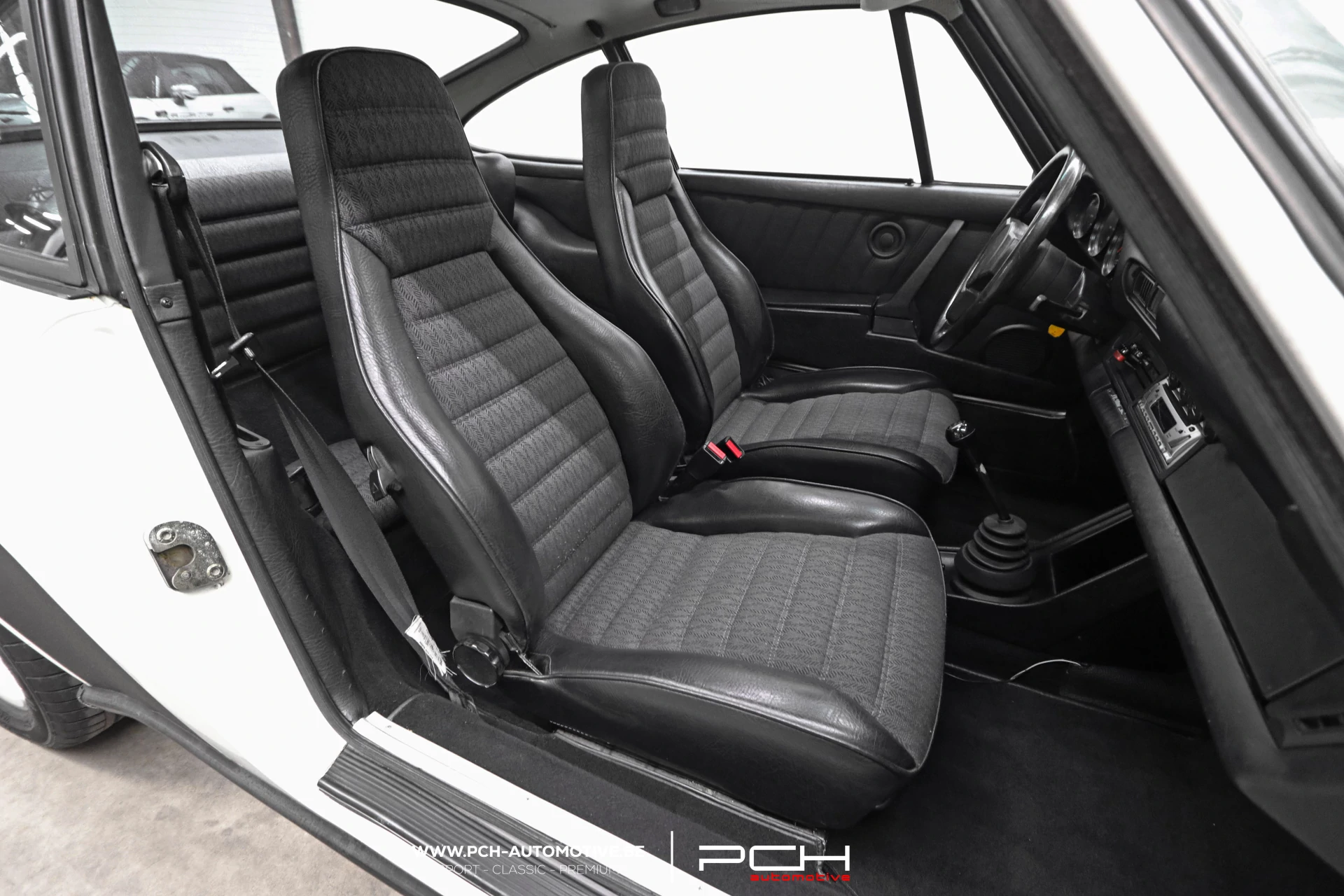 PORSCHE 911 3.0 SC Coupé