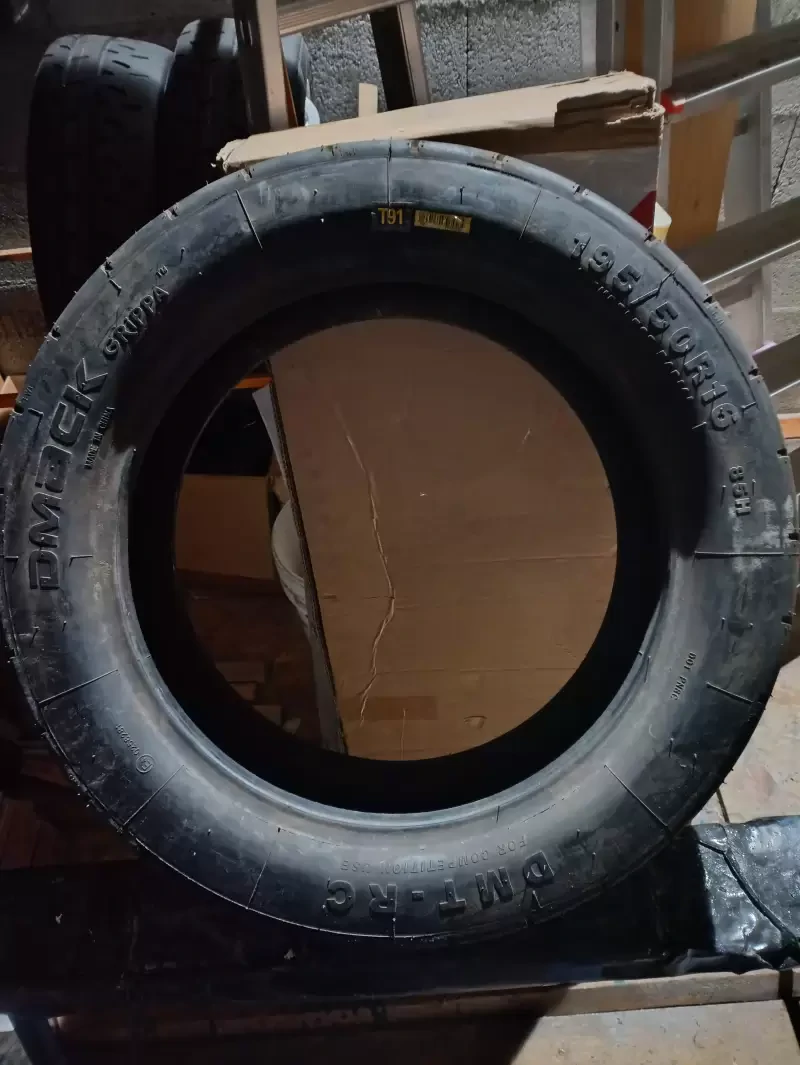 8 New 195/50/16 d-mack tyres