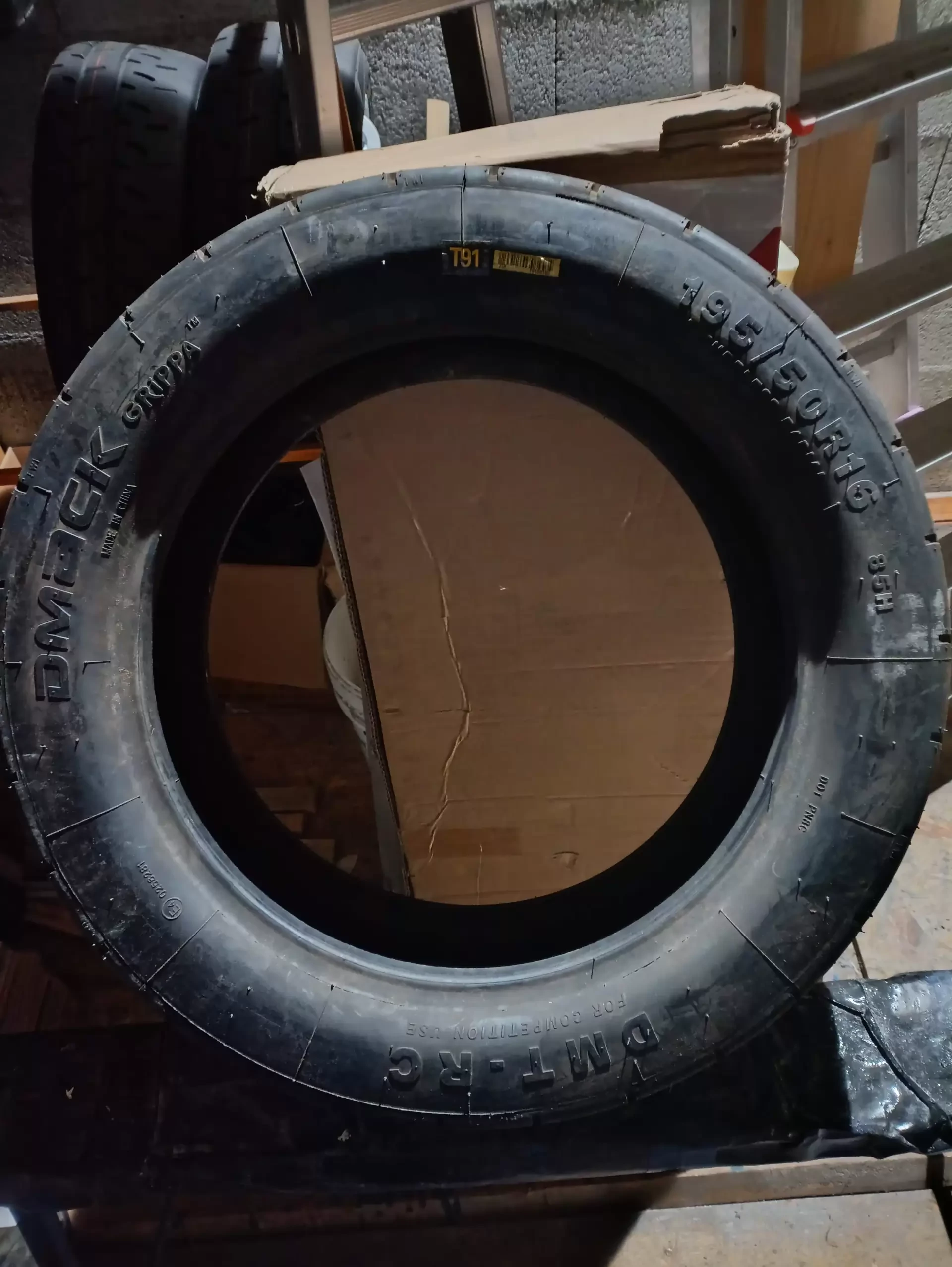 8 New 195/50/16 d-mack tyres