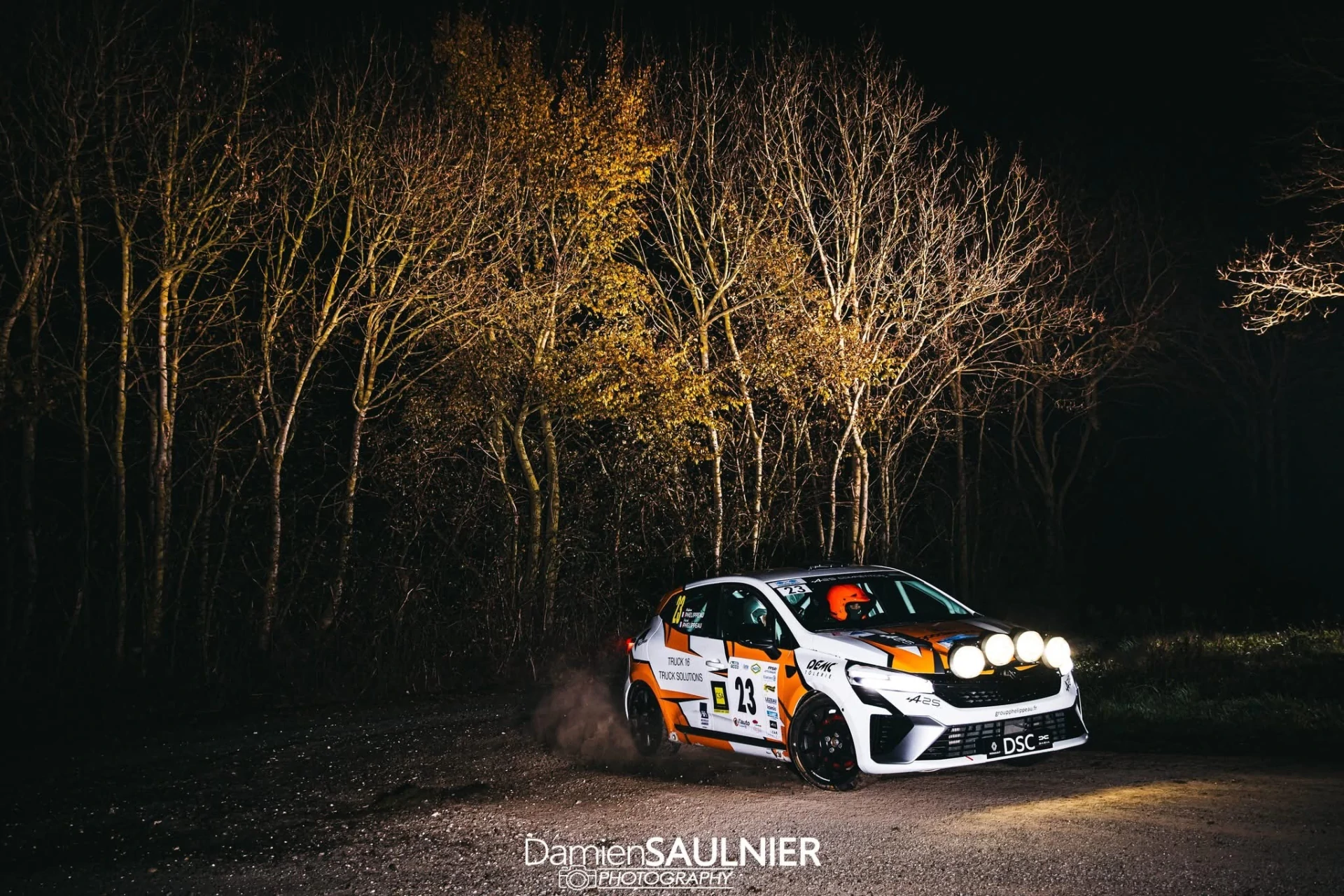 Clio V Rally 4 rental