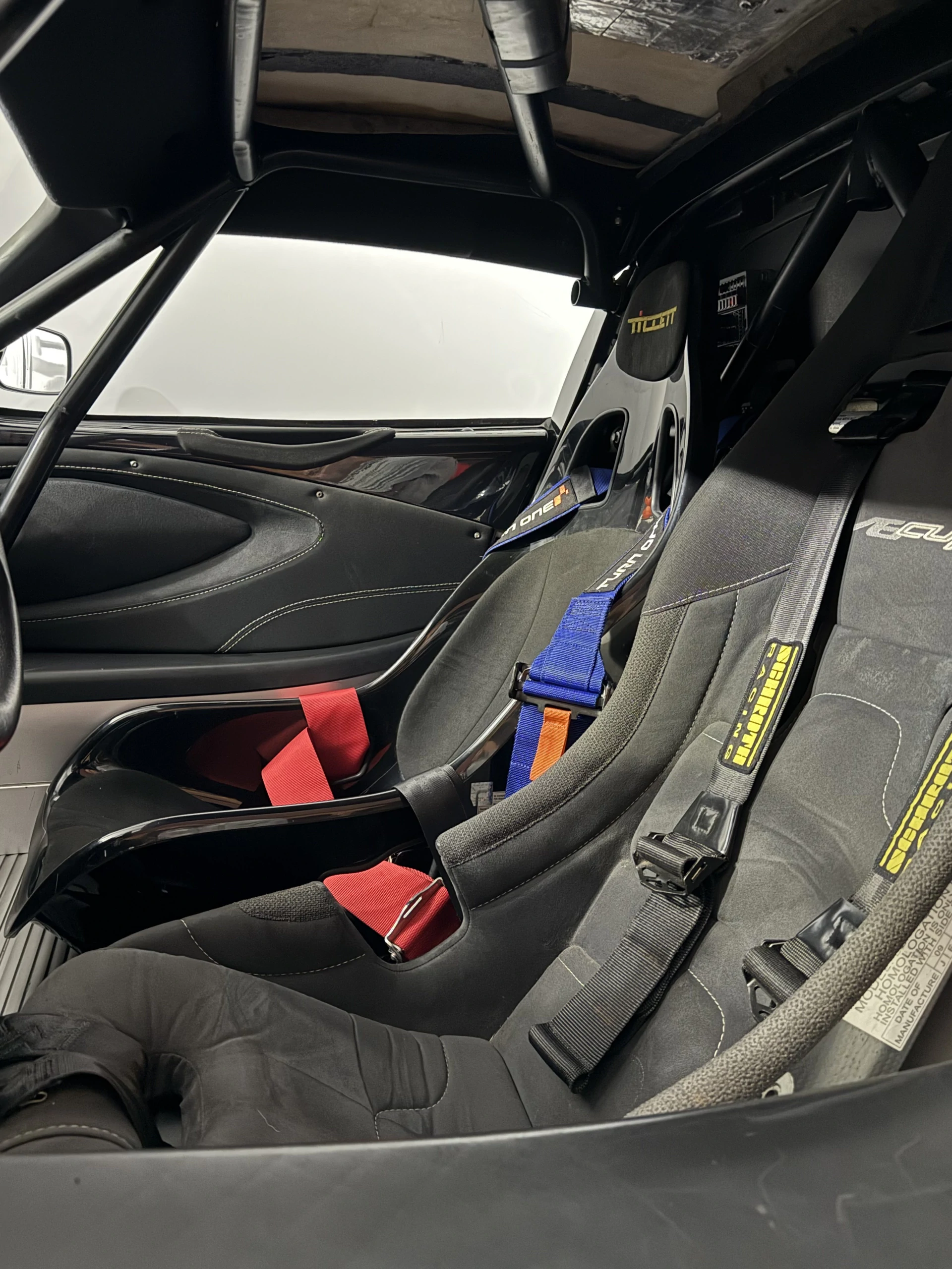 Rental lotus exige V6 CUP R - lotus cup Europe – photo 3