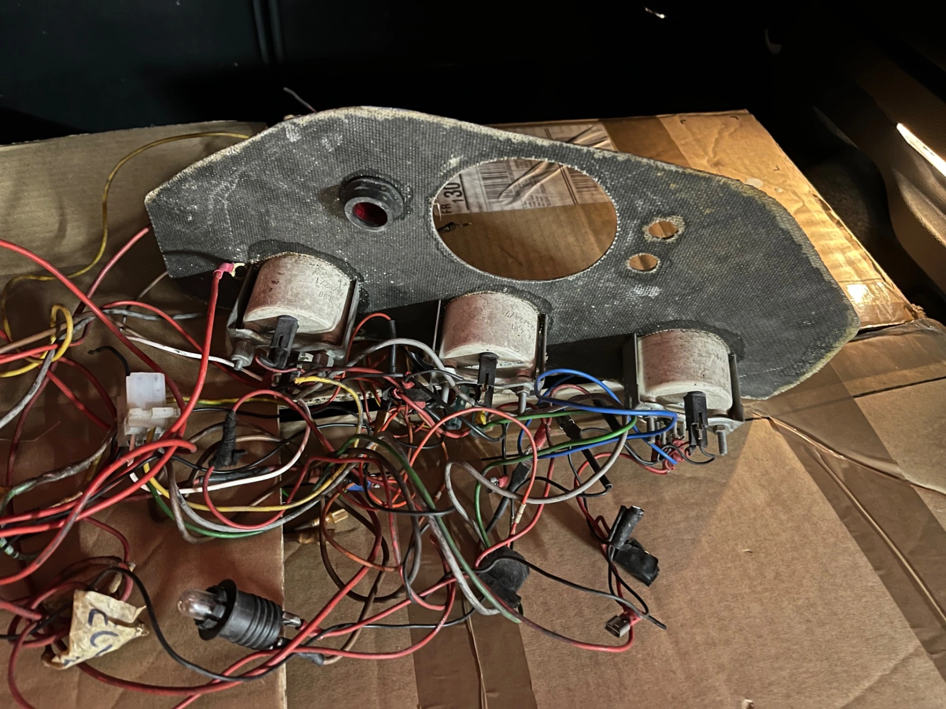 Planche de bord Peugeot 106 gra / f2000 – photo 2