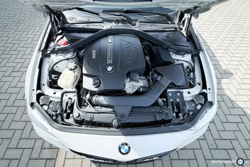 BMW M235i avec M2 Track Upgrade
