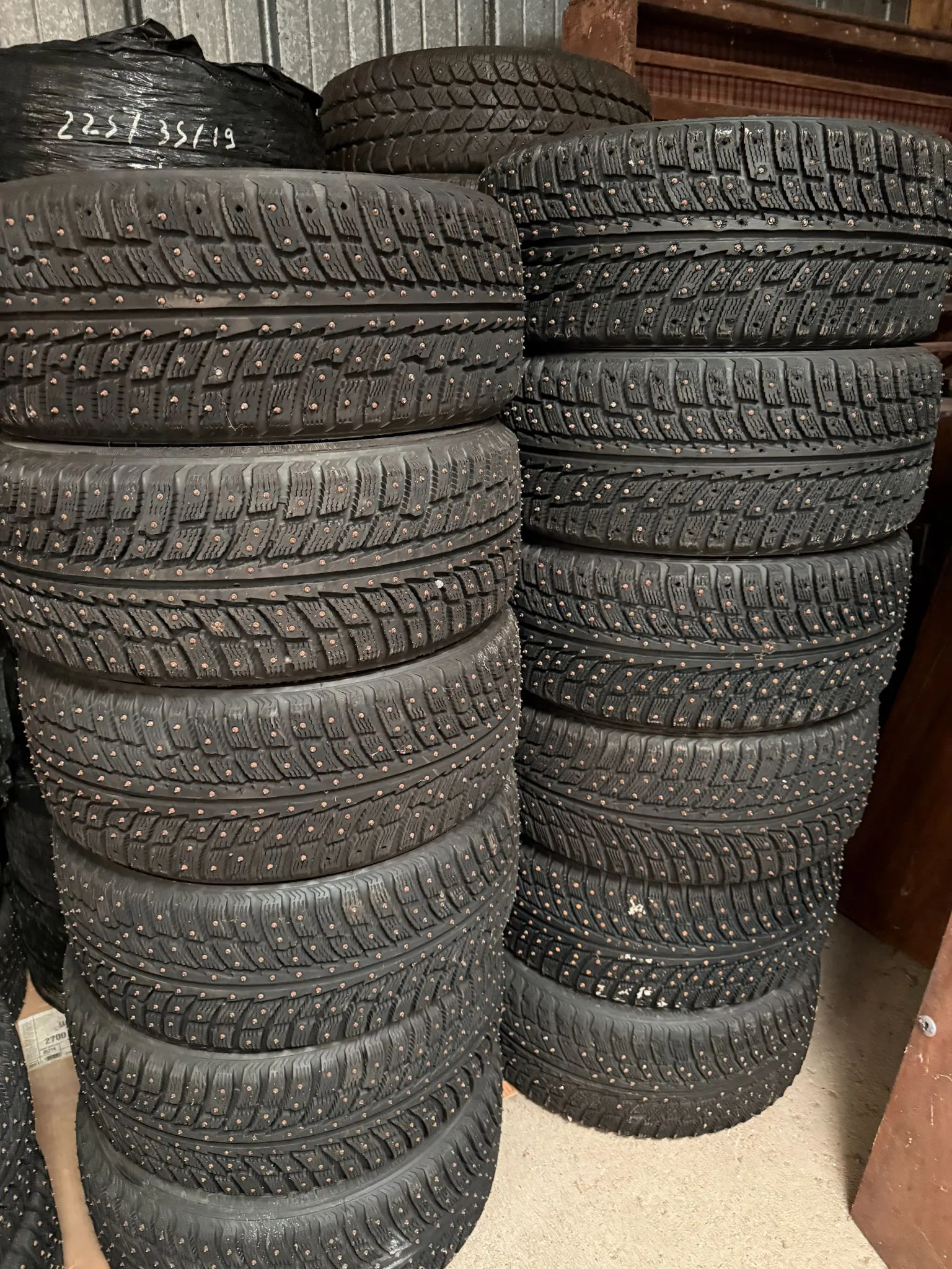 New studded tyres – photo 3