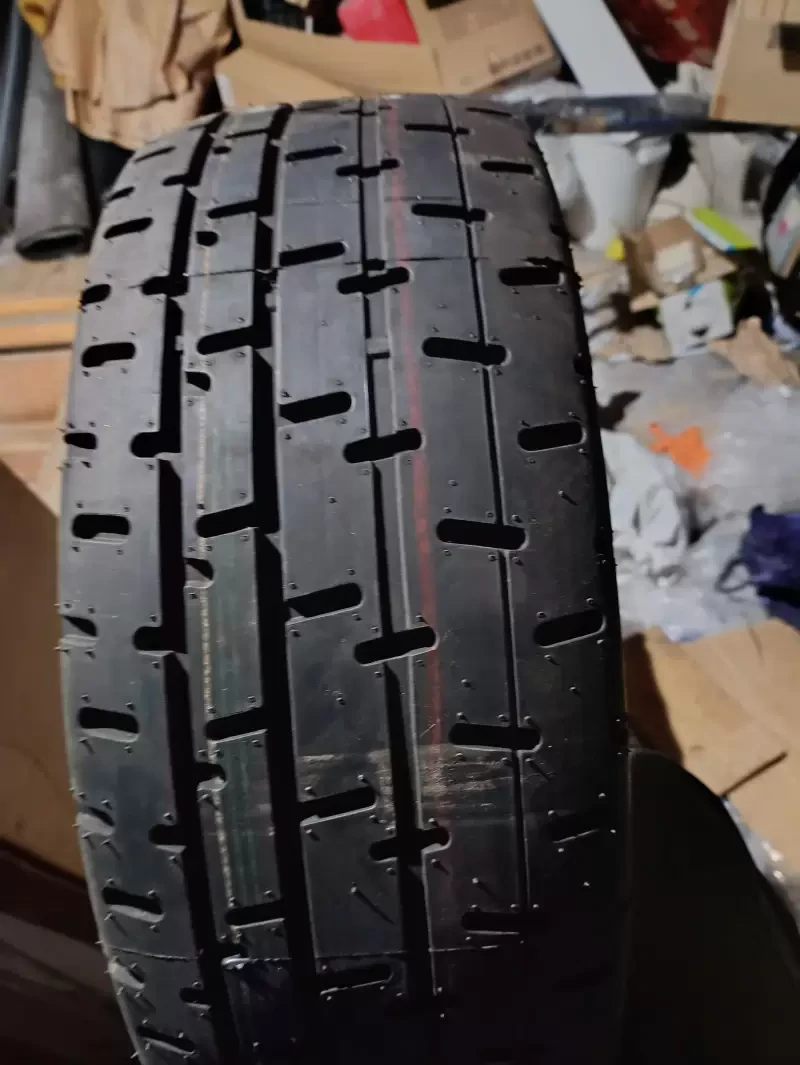 8 New 195/50/16 d-mack tyres
