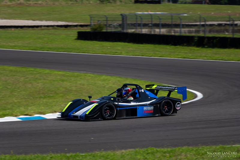 RADICAL SR8  V8 2.7L
