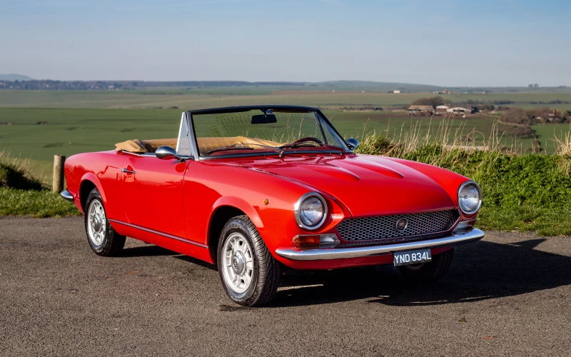1972 Fiat 124 Spider, Abarth Cams, Fresh suspension, Dino magnesium wheels and more !