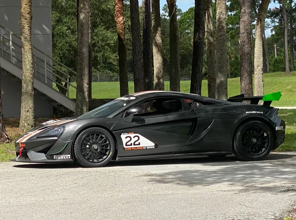 2018 McLaren 570S GT4 – photo 2