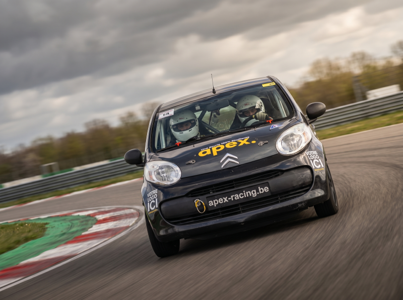6 laps behind the wheel + 3 passenger laps in a C1 Cup at Mettet (BE)