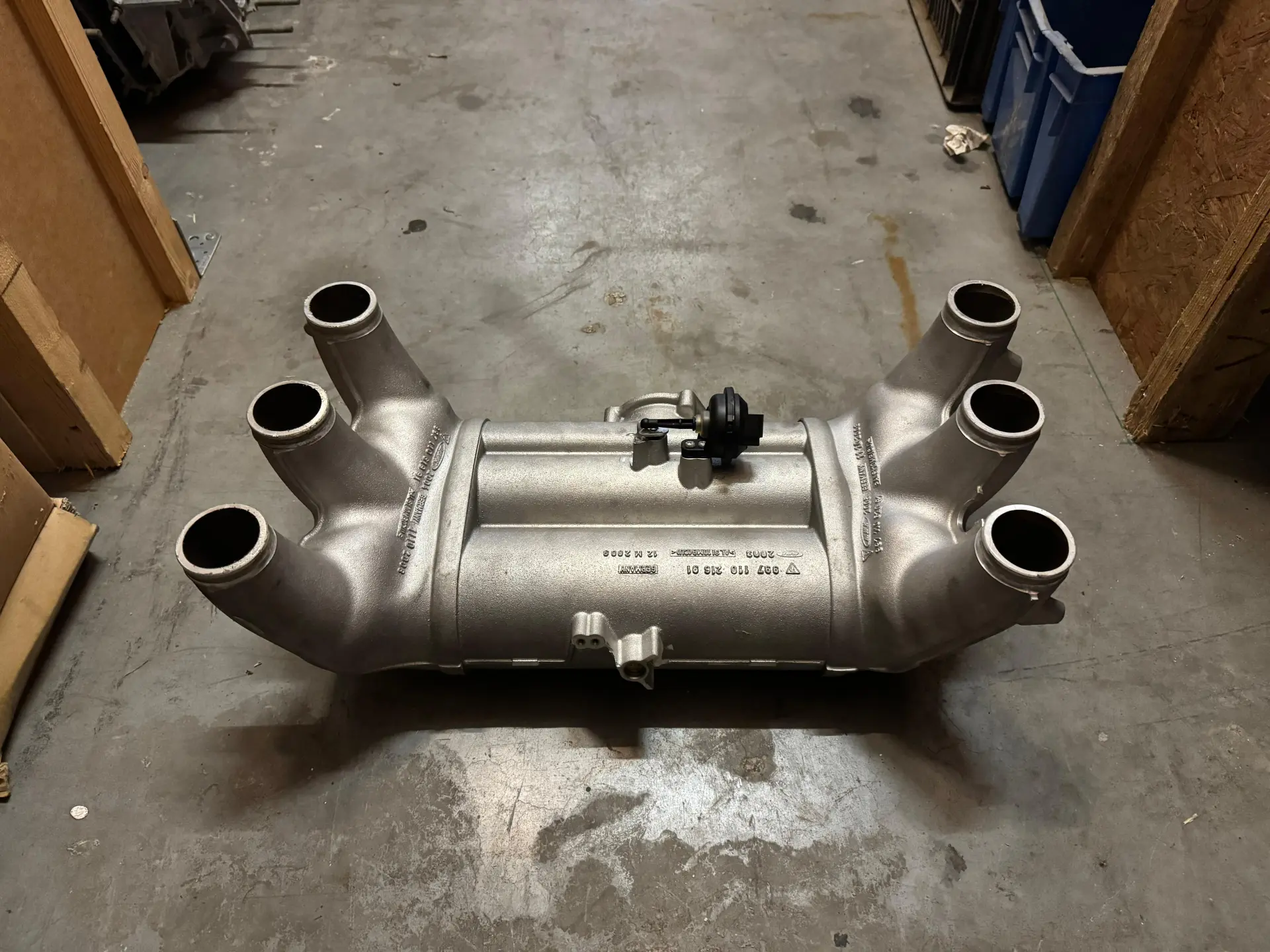 Porsche inlet manifold – photo 2