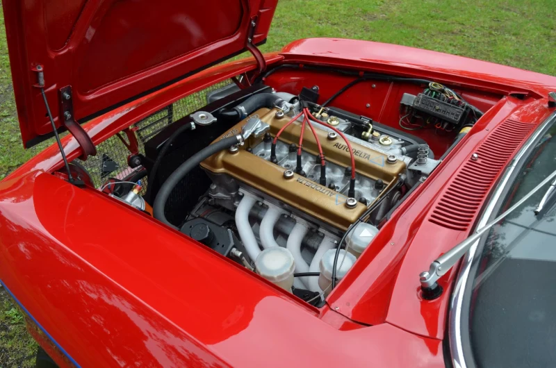 1967 Alfa Romeo GT Junior avec un look GTA et des performances de 2L