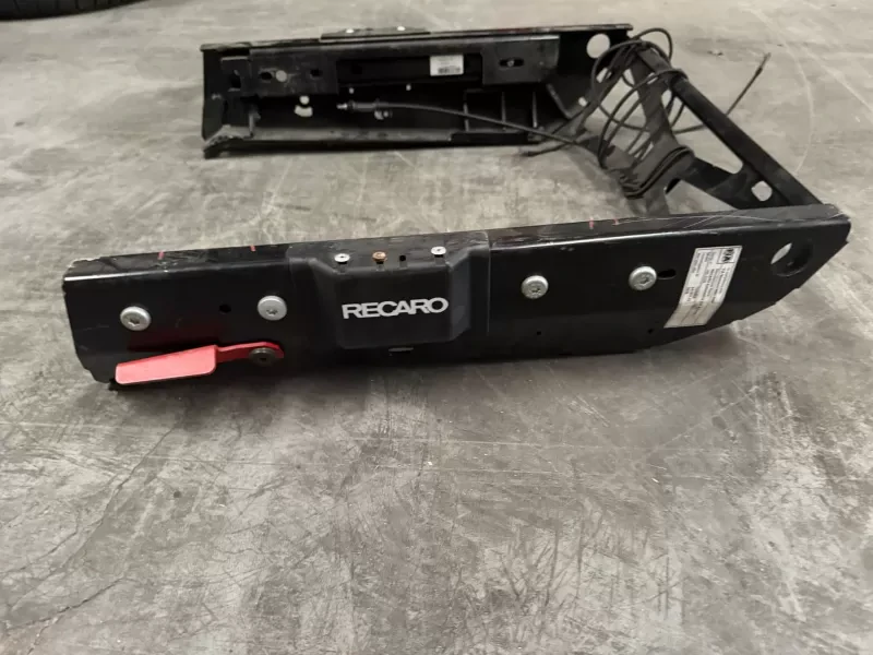 Récaro & OMP seat rails
