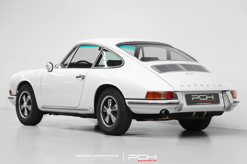 PORSCHE 911 T SWB 1967 - Fully Restored By Kremer ! -