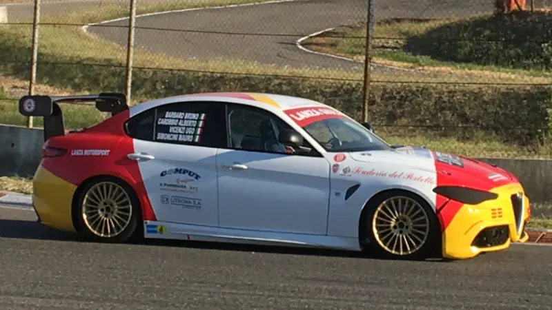 ALFA ROMEO GIULIA QUADRIFOGLIO