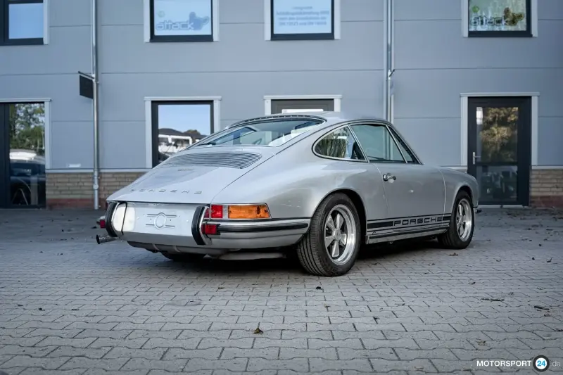 Porsche 911 2.2 S