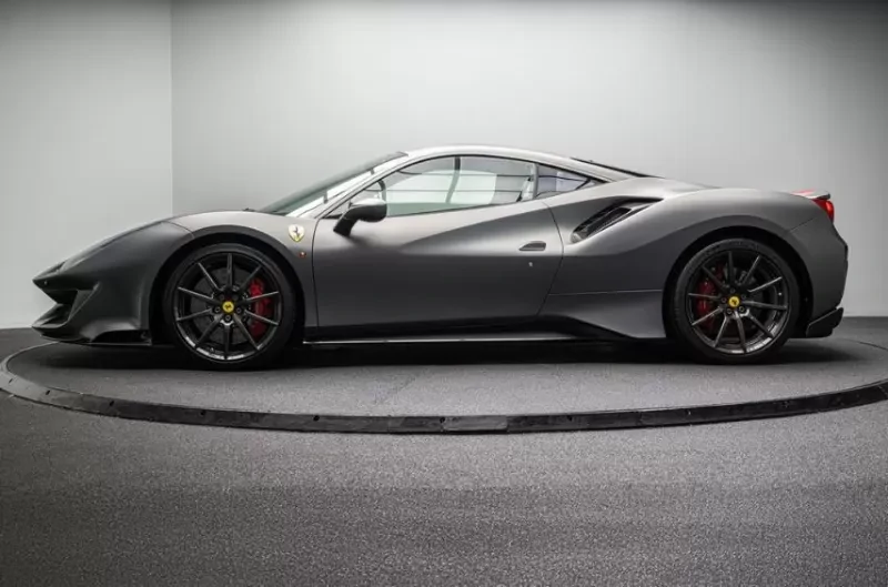 FERRARI 488 PISTA