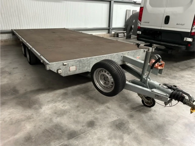 Flatbed trailer 220x506cm