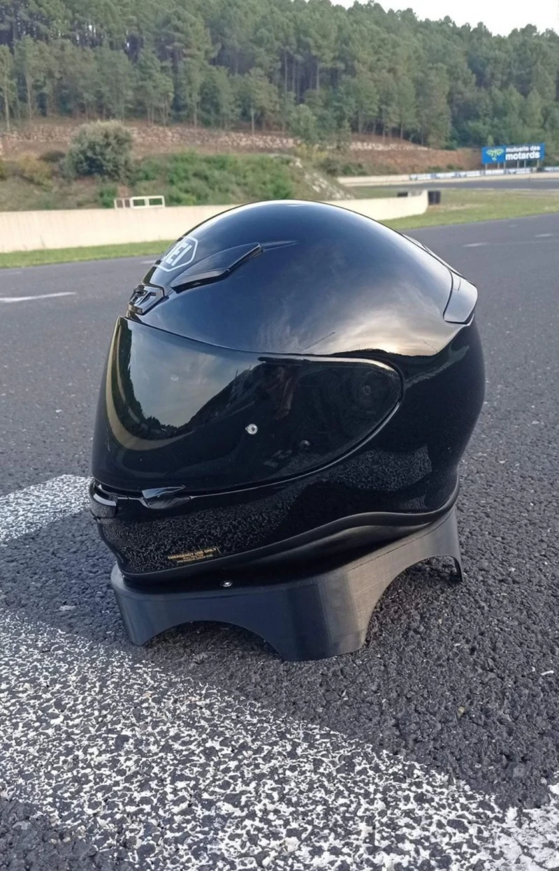 Helmet dryer