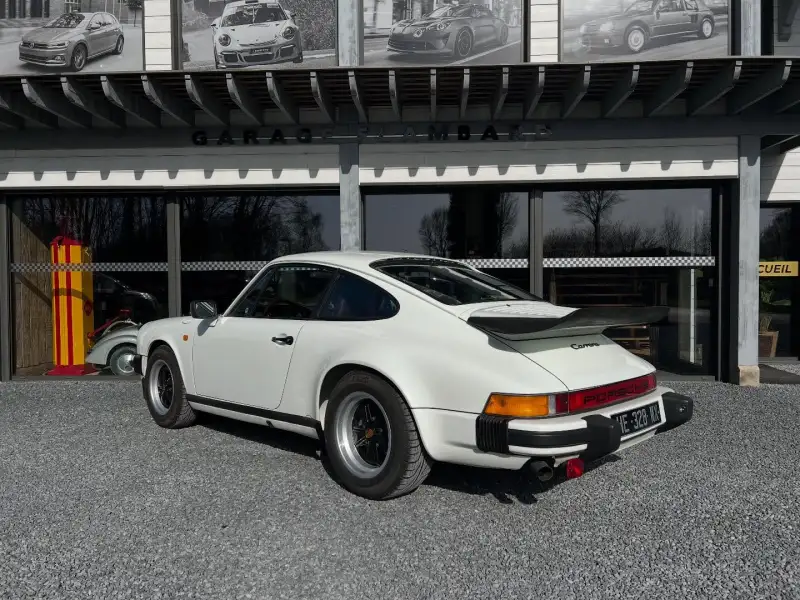 PORSCHE 911 CARRERA COUPÉ SC 3.2 1986