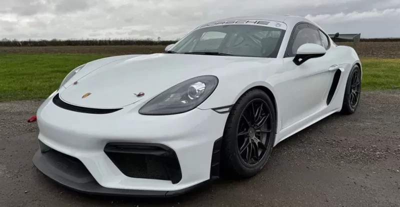 2019 Porsche Cayman GT4 Clubsport