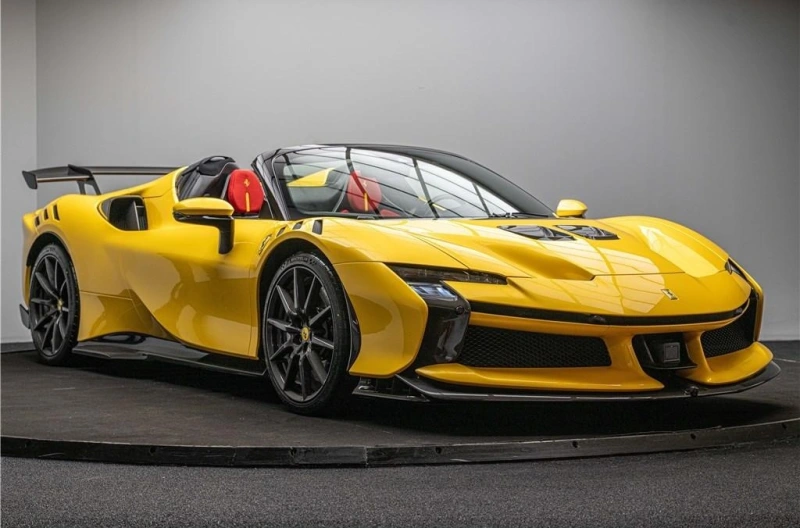 FERRARI SF90 XX SPIDER