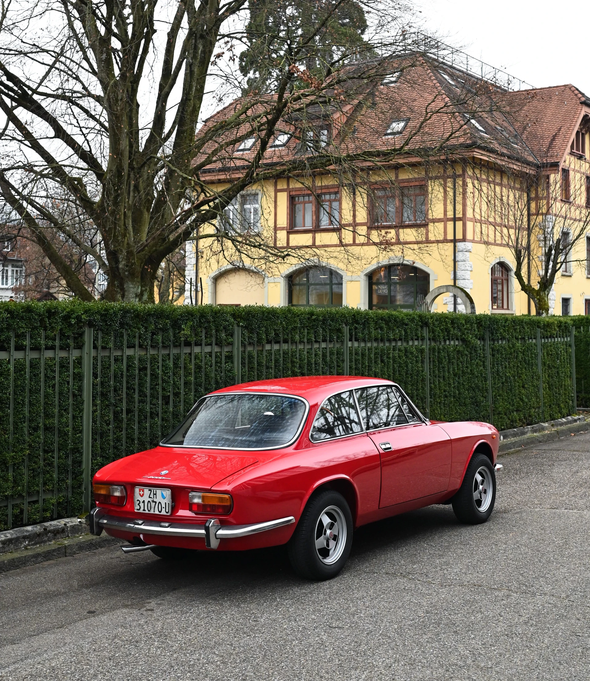 Alfa Romeo GTV 2000