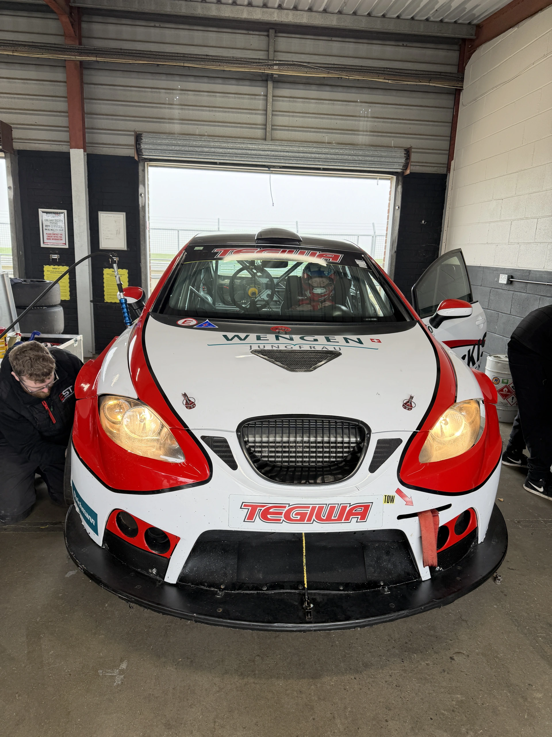 SEAT Leon Supercopa Mk2 avec moteur de rechange (EuroCup spec) – photo 2