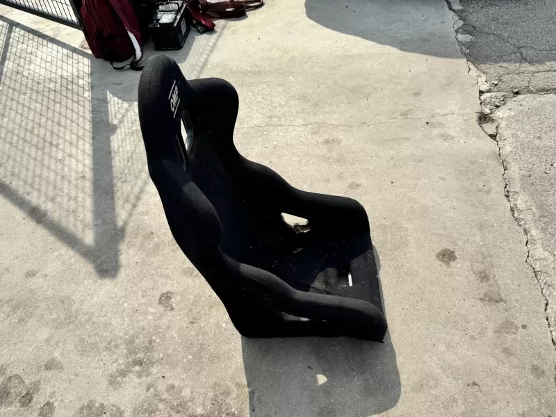 OMP seat for Porsche® - Perfect for trackside use or catering