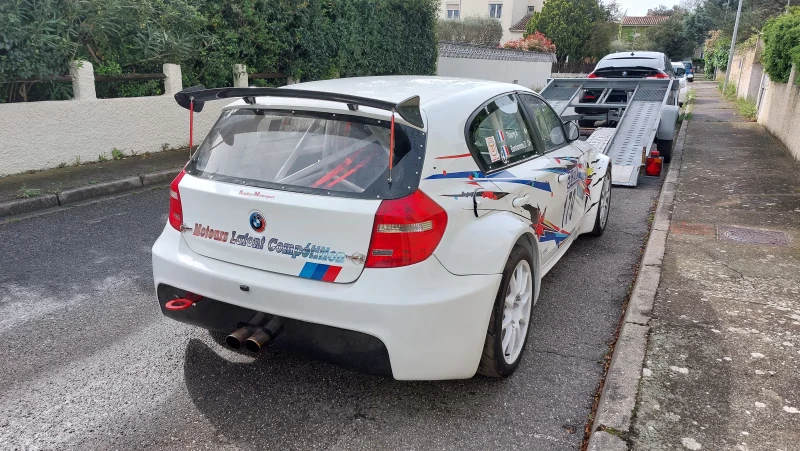 Vend BMW Serie 1 F2000