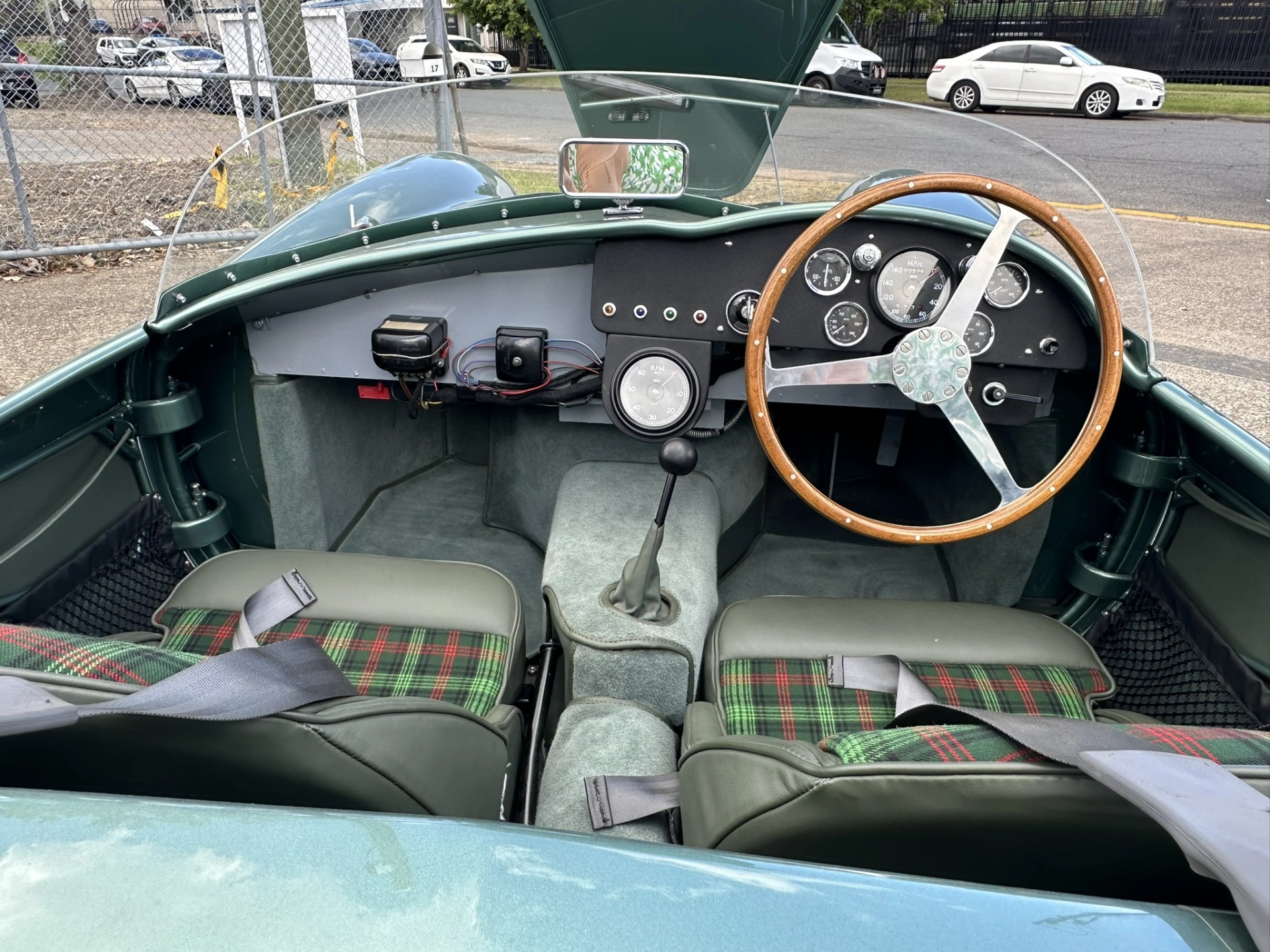 Réplique de l'Aston Martin DB3 de 1954 – photo 4