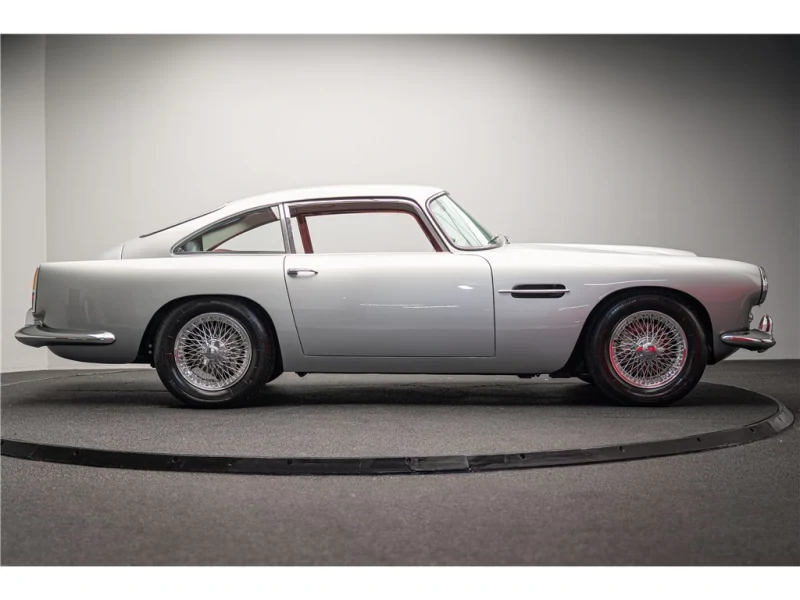 Aston Martin DB4 Series II from 1960