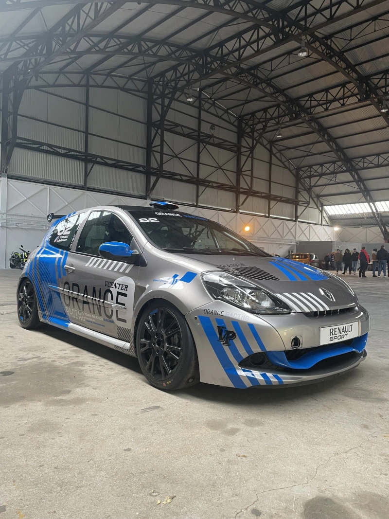 Renault Clio 3 Cup X85