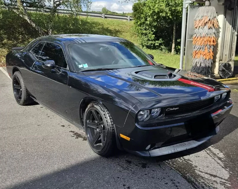 Dodge challenger rt shaker 5.7 v8