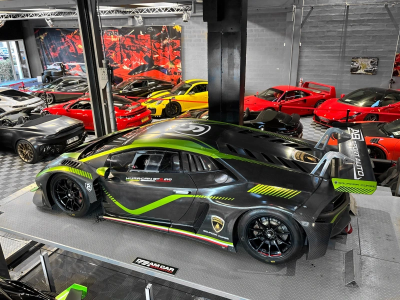 LAMBORGHINI Huracan GT3 EVO - Large on-board lot - VAT