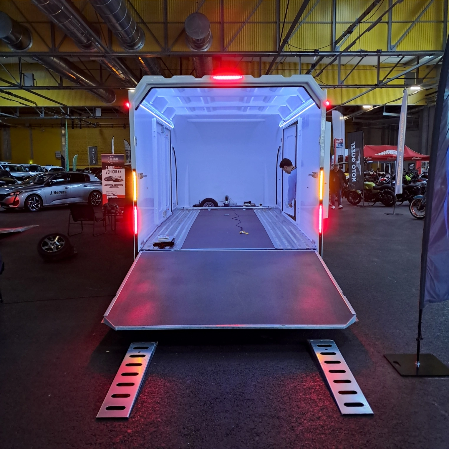 Remorque PRG Trailers Prosporter MONZA 3 essieux - 6.00m x 2.34m – photo 3