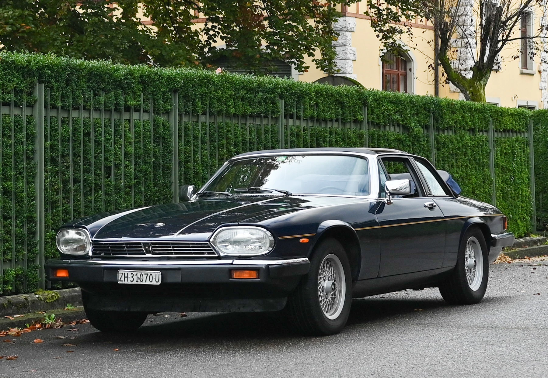 Jaguar XJ-SC 5.3 V12 Targa convertible
