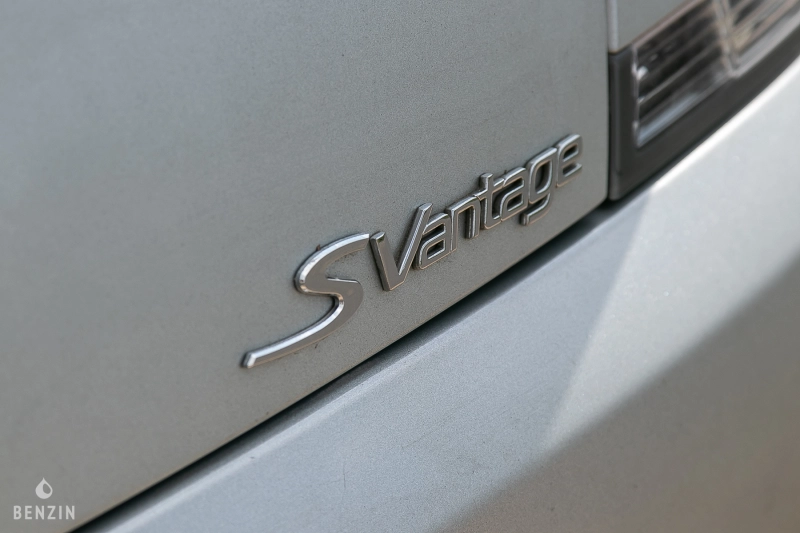 Aston Martin V8 Vantage Sporshift