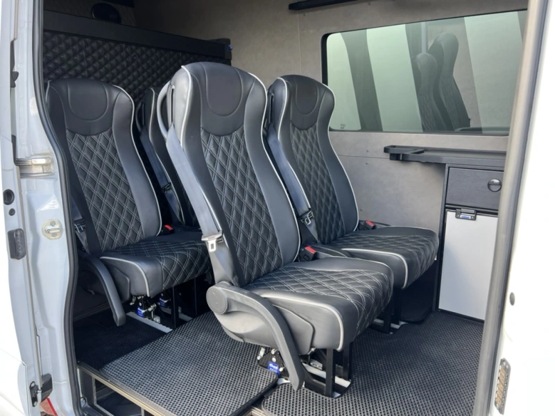 Mercedes-Benz Sprinter Team Bus